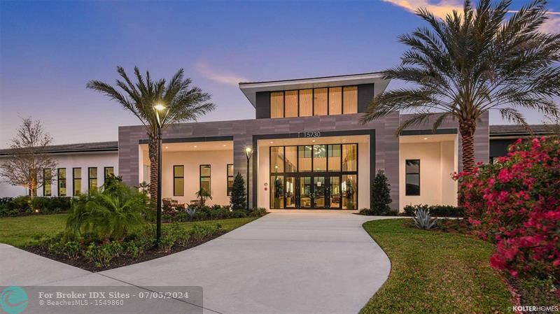 Image 27 of 66 For 15617 Longboat Key Dr