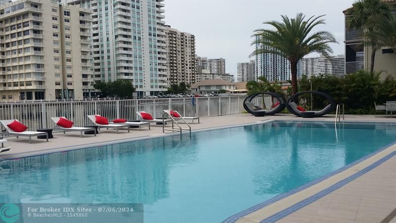 Image 25 of 35 For 2602 Hallandale Beach Blvd  R2406