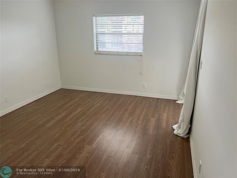 Image 24 of 60 For 10501 Broward Boulevard  307