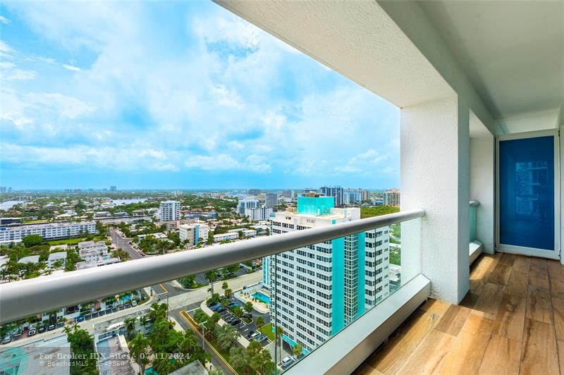 Image 27 of 32 For 551 Fort Lauderdale Beach Blvd  R1905