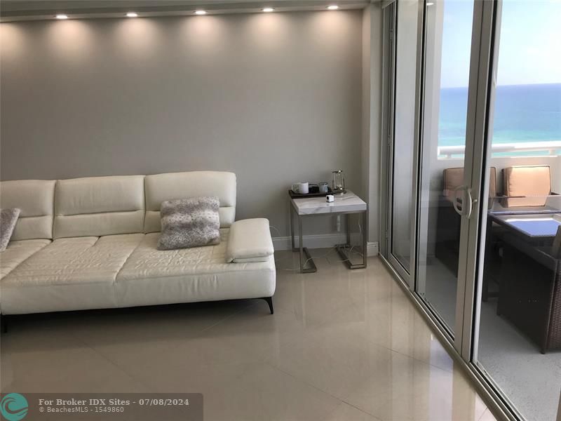 Image 5 of 22 For 3140 Ocean Dr  1806