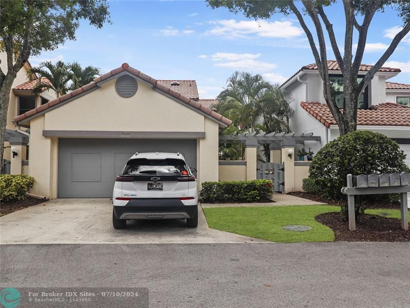 Details for 5530 Ilford Ct, Boca Raton, FL 33486