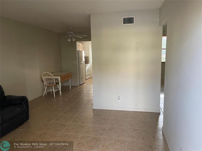 Image 11 of 16 For 6650 Royal Palm Blvd  110c