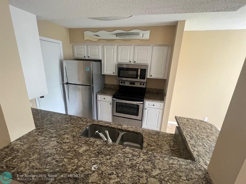 Image 4 of 17 For 815 Boynton Beach Blvd  204