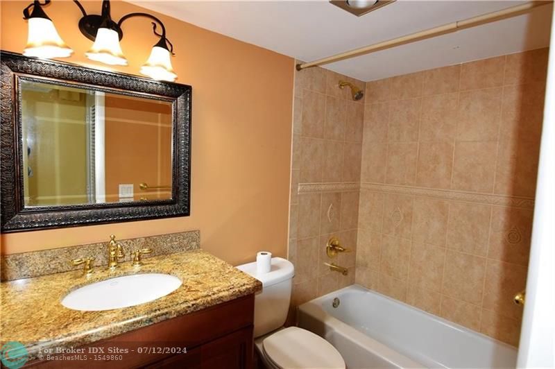 Image 21 of 25 For 305 Pompano Beach Blvd  1204