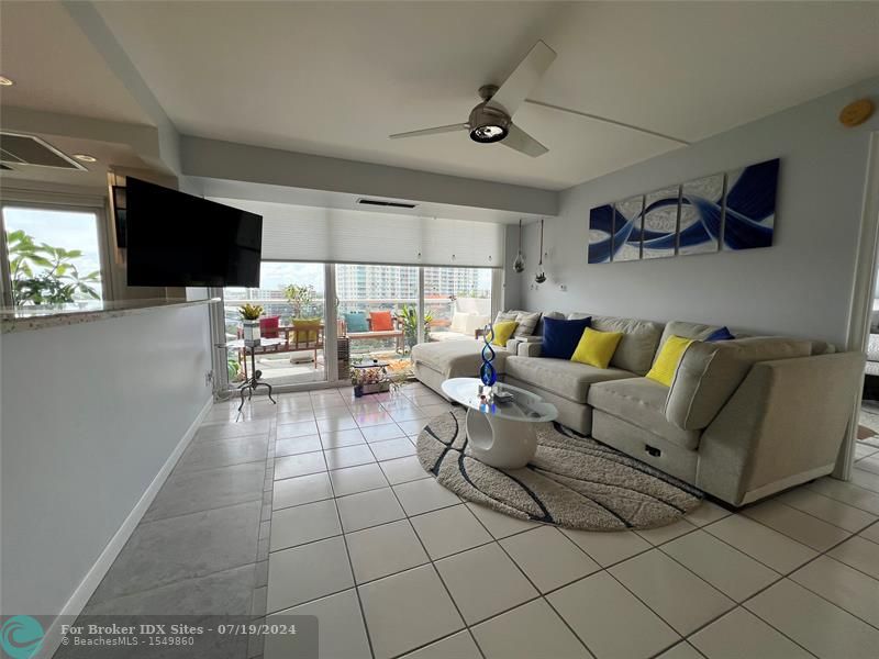 Image 11 of 32 For 2841 Ocean Blvd  1009