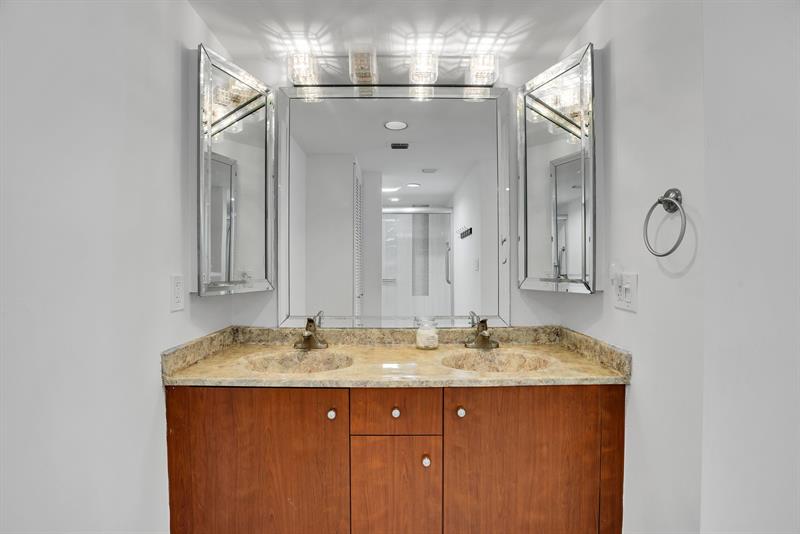 Image 25 of 46 For 3303 Aruba Way  M1