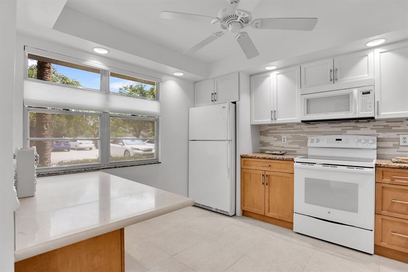 Image 3 of 46 For 3303 Aruba Way  M1