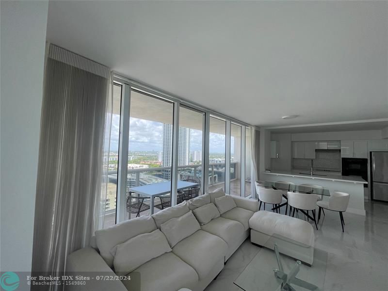 Image 18 of 57 For 1830 Ocean Dr  2406