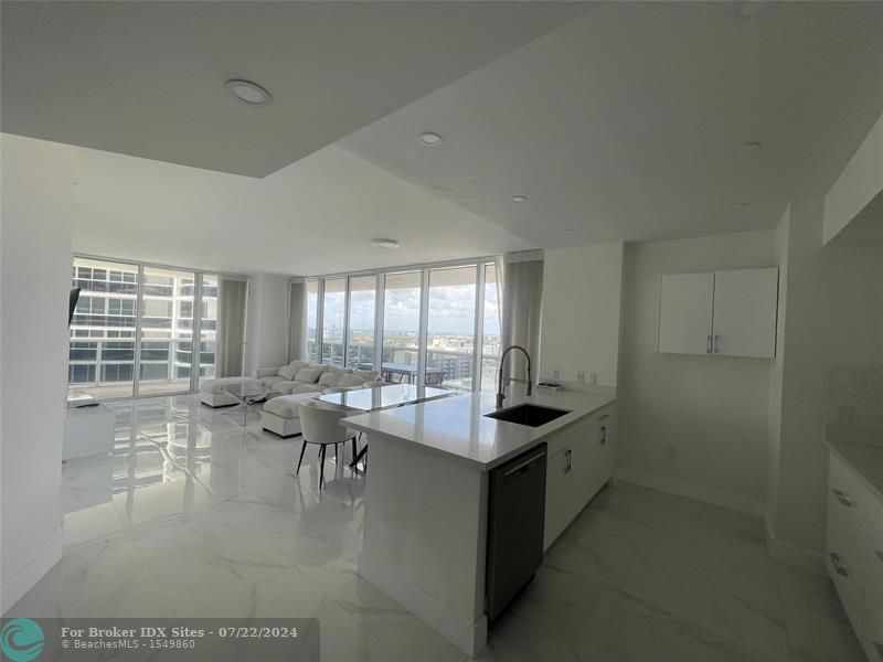 Image 6 of 57 For 1830 Ocean Dr  2406