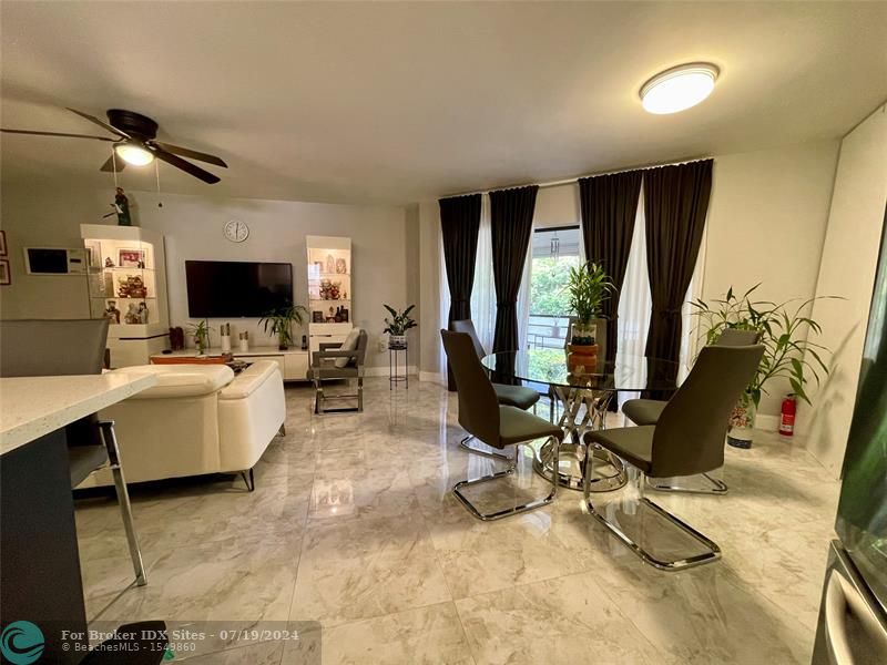 Image 21 of 40 For 6855 Broward Blvd  302