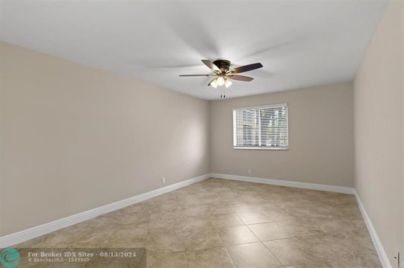 Image 17 of 31 For 9755 Westview Dr  1211