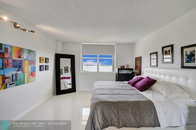 Image 7 of 24 For 11111 Biscayne Blvd  1225