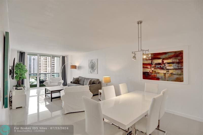 Image 2 of 62 For 19390 Collins Ave  1111