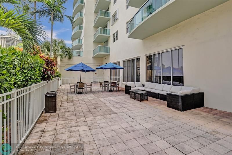 Image 61 of 62 For 19390 Collins Ave  1111