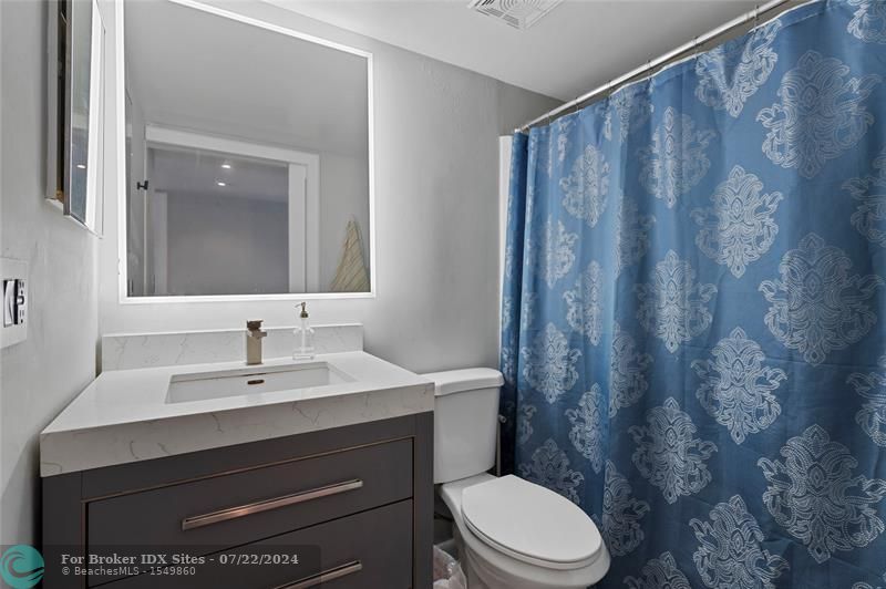 Image 14 of 42 For 1775 Andrews Sq  308w