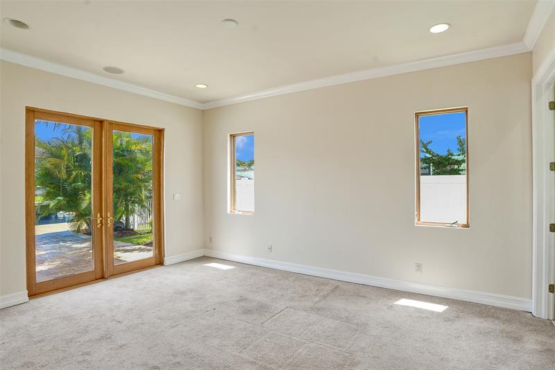 Image 25 of 89 For 3061 43rd St