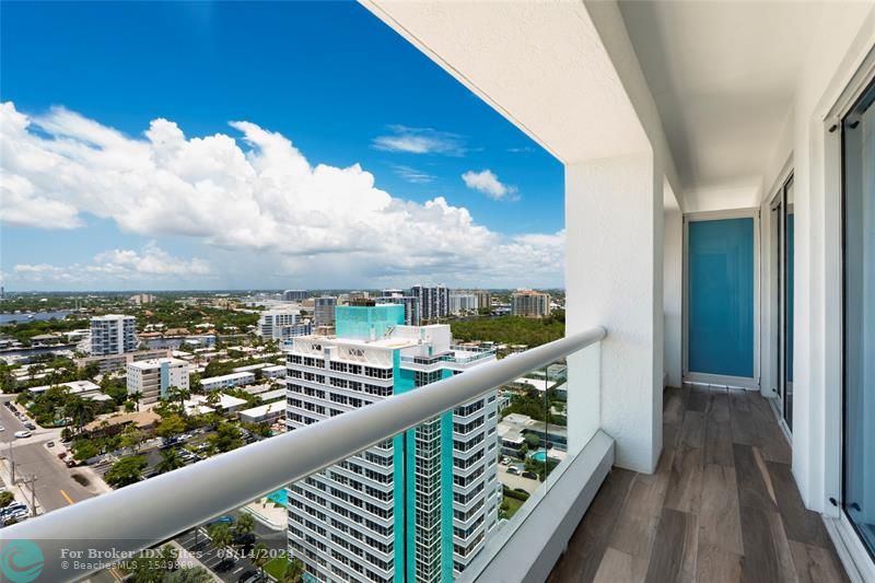 Image 29 of 38 For 551 Fort Lauderdale Beach Blvd  R1902