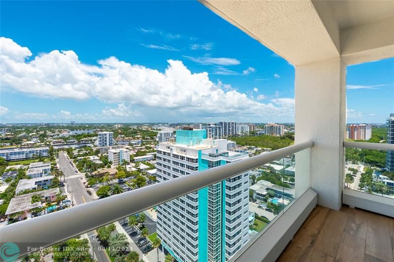 Image 35 of 38 For 551 Fort Lauderdale Beach Blvd  R1902