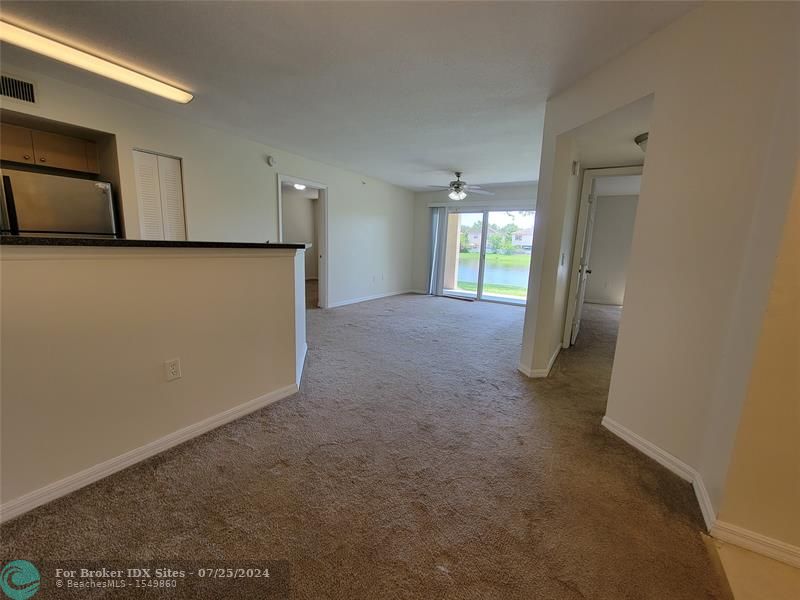 Image 8 of 29 For 4180 San Marino Blvd  106