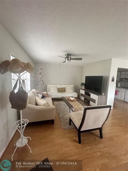 Details for 458 Flanders J  458, Delray Beach, FL 33484