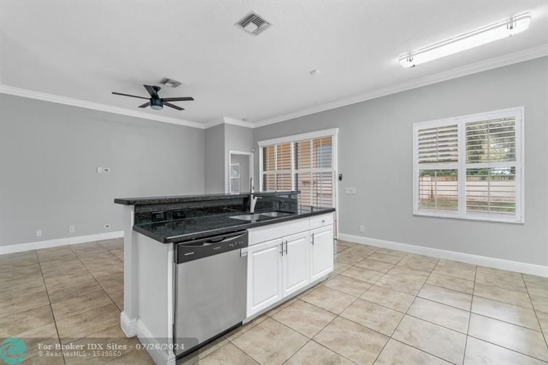 Image 11 of 24 For 4234 38th Dr