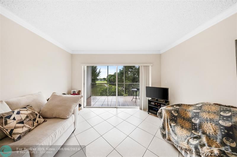 Image 11 of 26 For 3200 N Palm Aire Dr  407