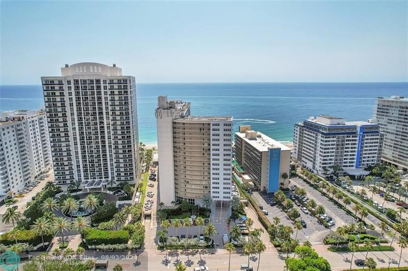 4100 Galt Ocean Dr  1106