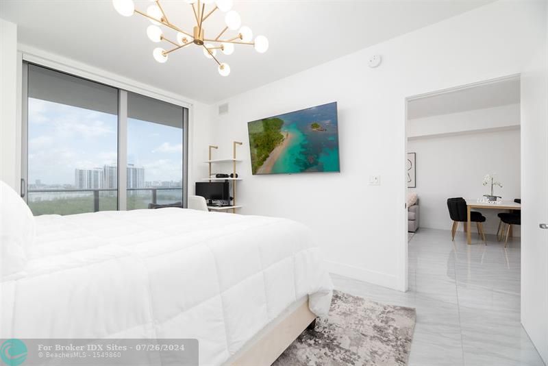 Image 13 of 50 For 16385 Biscayne Blvd  1202