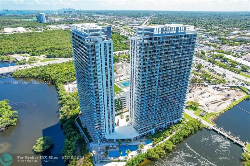 Image 49 of 50 For 16385 Biscayne Blvd  1202