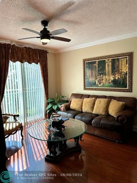 Image 10 of 25 For 630 Sapodilla Ave  407