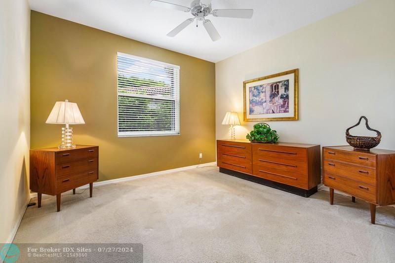 Image 19 of 38 For 3787 Oak Ridge Cir