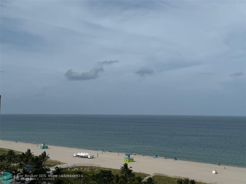 Image 19 of 34 For 305 Pompano Beach Blvd  1403