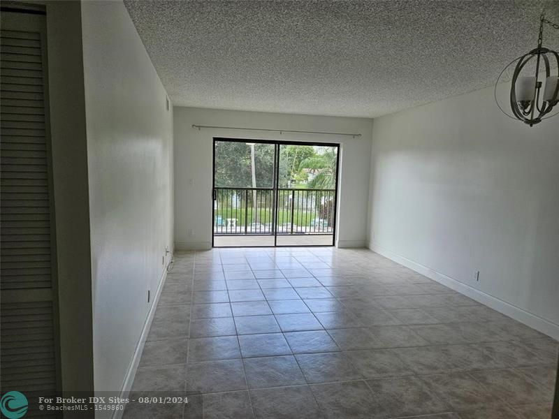 Image 16 of 31 For 11453 39th Ct  211-2