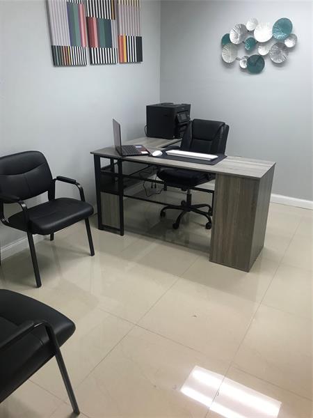 Image 6 of 6 For 4000 State Road 7  302-a