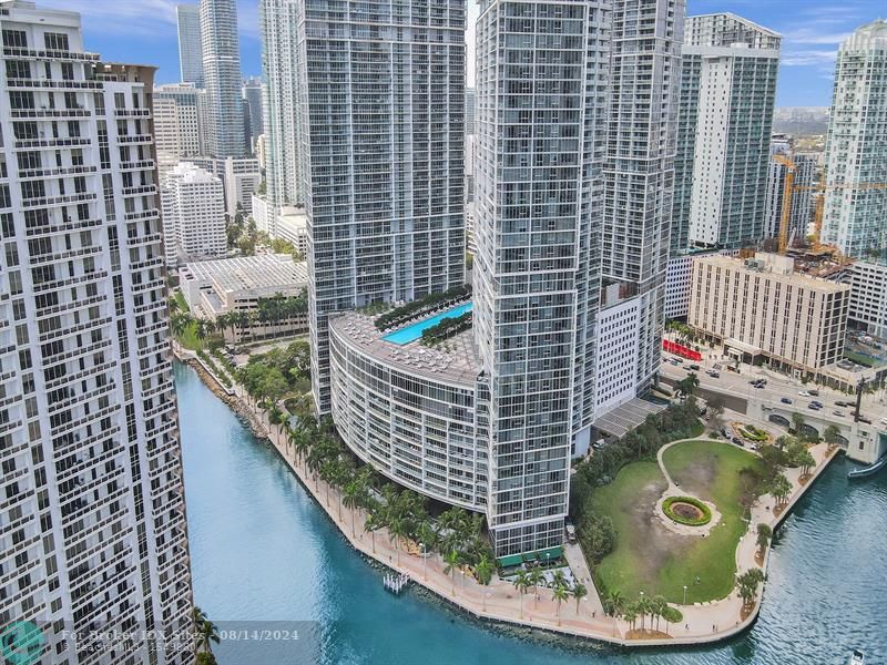 465 Brickell Ave  1401