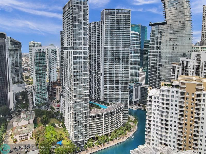 Image 70 of 77 For 465 Brickell Ave  1401