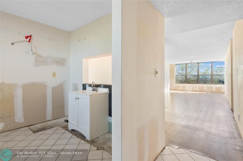 Image 5 of 24 For 2767 Carambola Cir  402