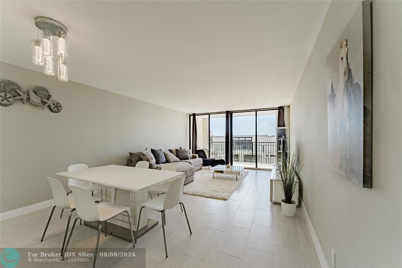 Image 11 of 57 For 2101 Ocean Dr  602