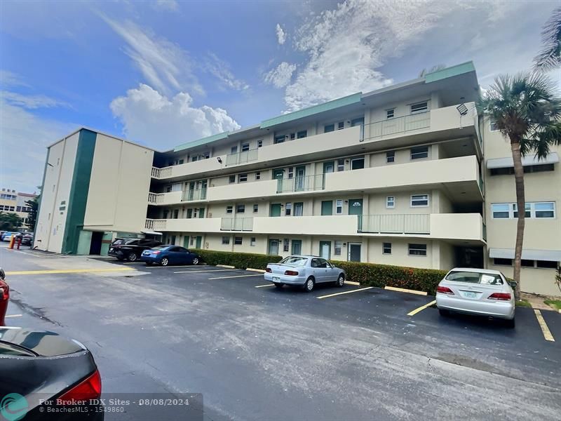 Image 12 of 14 For 1333 Hallandale Beach Blvd  313