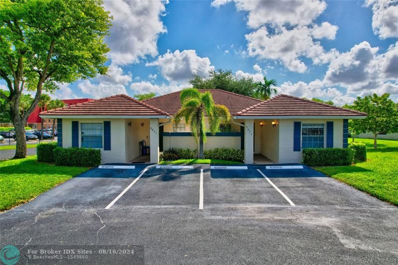 Details for 9873 Three Lakes Cir, Boca Raton, FL 33428