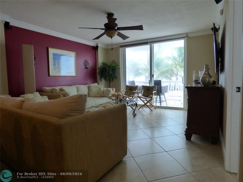 Image 11 of 19 For 401 Ocean Dr  212