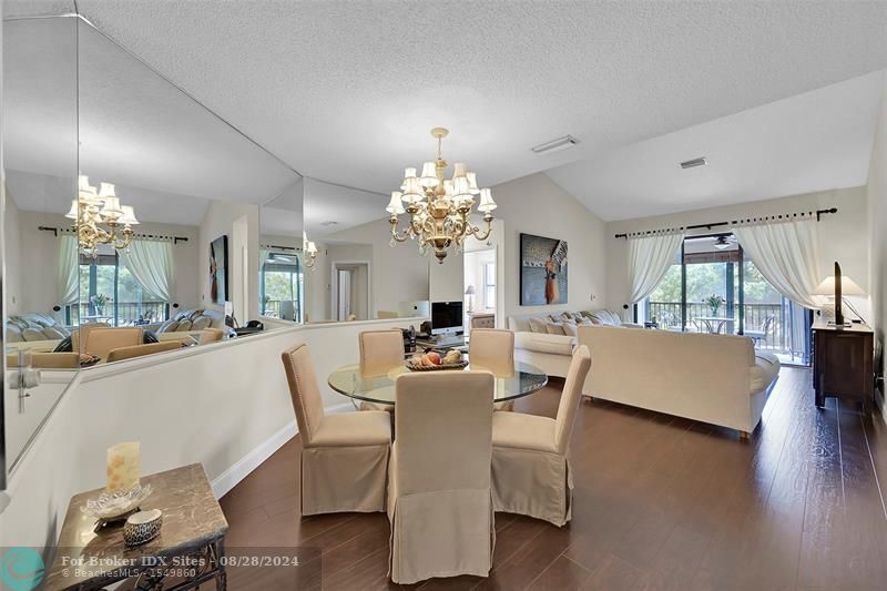 Image 5 of 29 For 4101 Coral Tree Cir  312