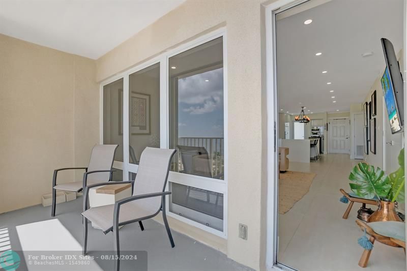 Image 11 of 65 For 750 Ocean Blvd  708