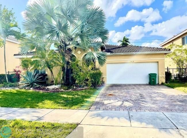 Details for 1418 204th St, Miami, FL 33169