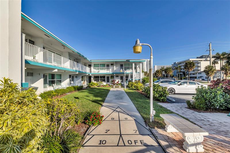 Image 34 of 41 For 1201 Riverside Dr  3