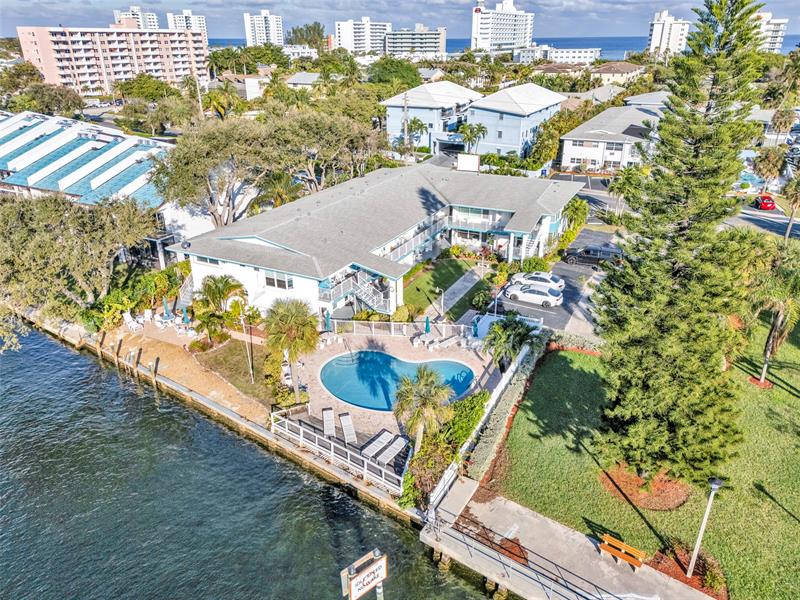 Image 38 of 41 For 1201 Riverside Dr  3