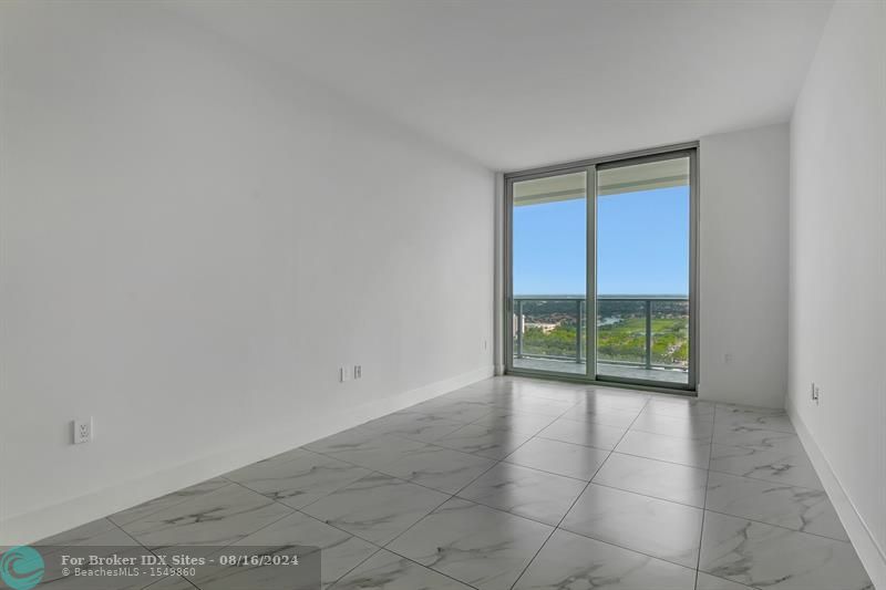 Image 14 of 40 For 2000 Metropica Way  2108