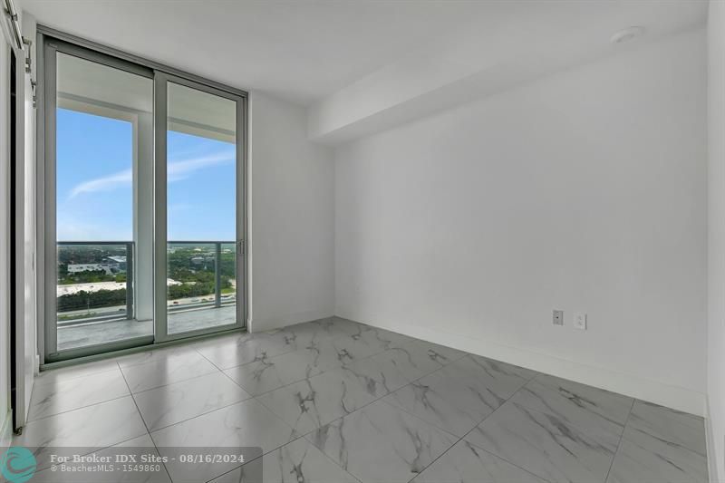 Image 17 of 40 For 2000 Metropica Way  2108