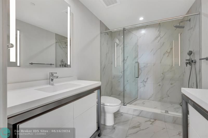 Image 34 of 40 For 2000 Metropica Way  2108